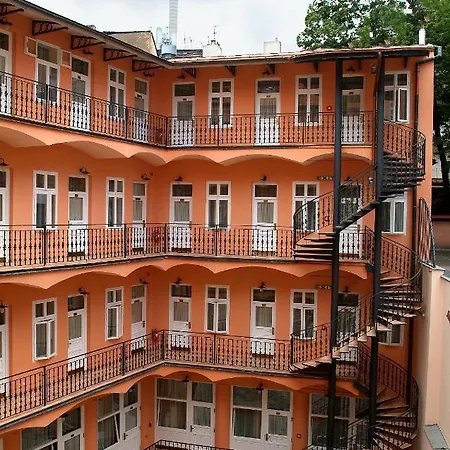 Patio Hotel Praga