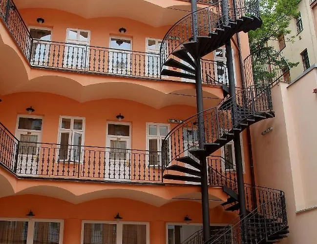 Patio Hotel