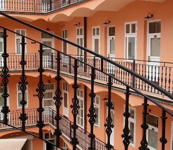 Patio Hotel