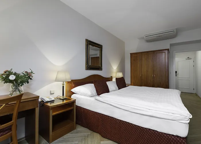 Patio Hotel 4*