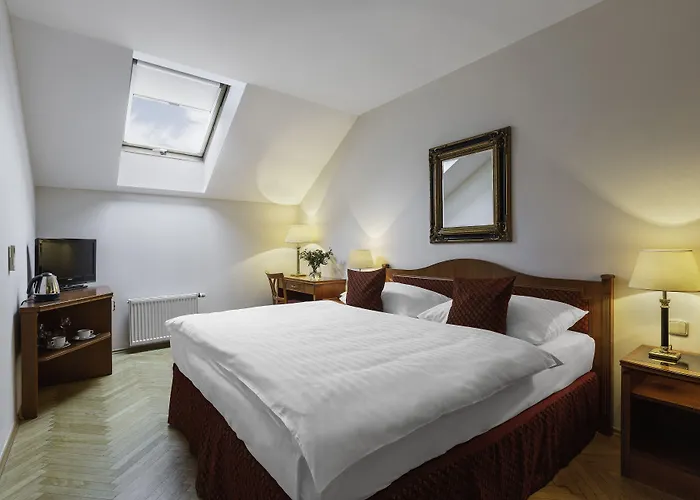 Patio Hotel 4*