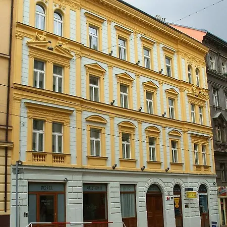 Patio Praga