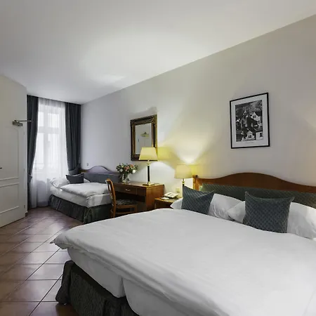 Patio Hotel