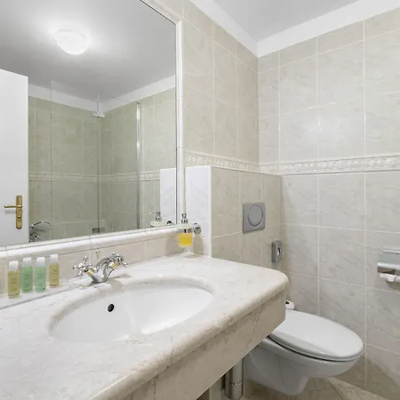 Patio Hotell Prag
